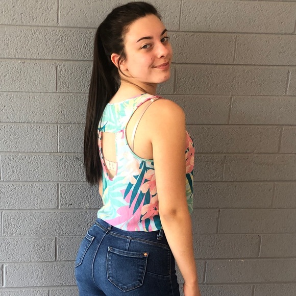 Flowered Cropped | Crop top | Size Medium | M - Picture 3 of 7